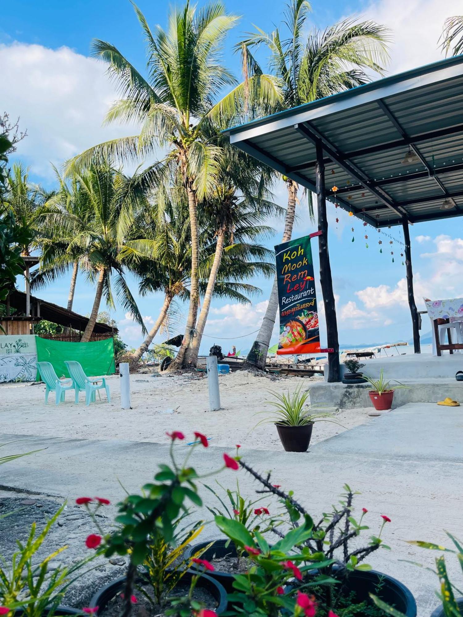 Koh Mook Rem Ley Hotel Trang Exterior photo
