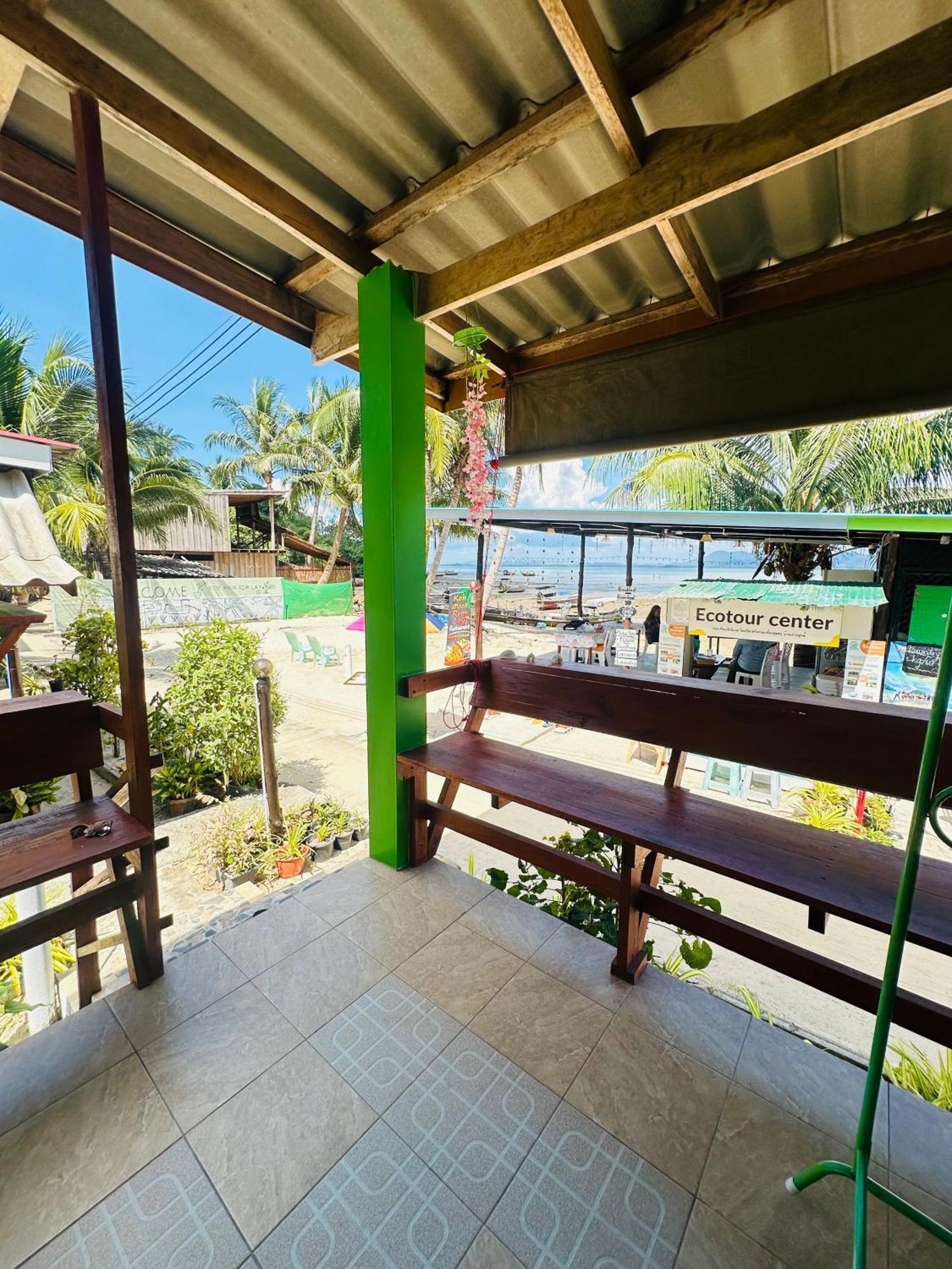 Koh Mook Rem Ley Hotel Trang Exterior photo